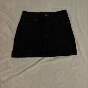 Classic Black Women's mini skirt